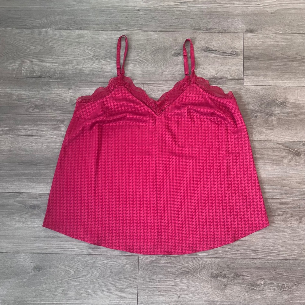 Torrid Magenta Pink Houndstooth Satin Lace Trim Cami Top Size 0 L XL
